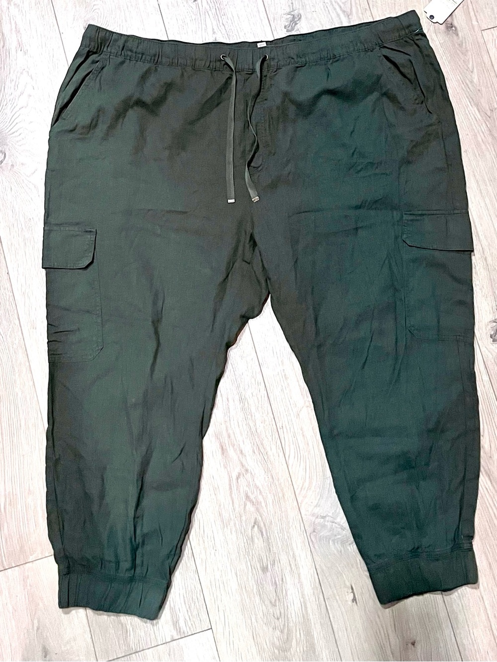 Women’s Plus 3x Cargo Jogger Style Pants